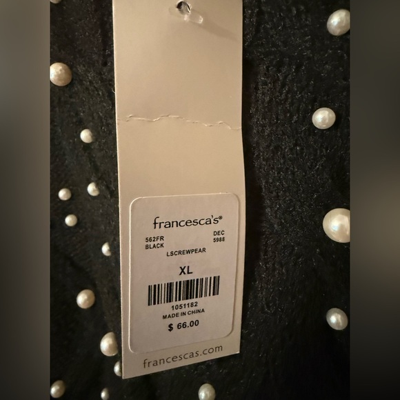 Francescas’s Beverly Pearl Embellished Cable Pullover Sweater Black - Picture 2 of 6